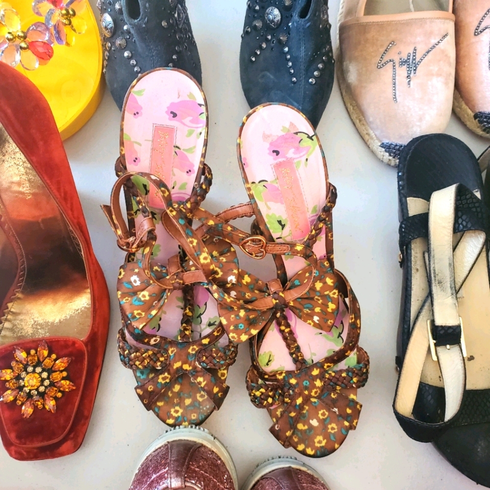 *SOLD!!!* Betsey Johnson Sandals